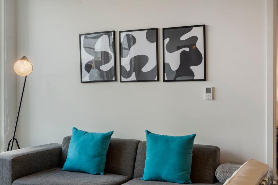 Living room, Decorative detail, Seating area