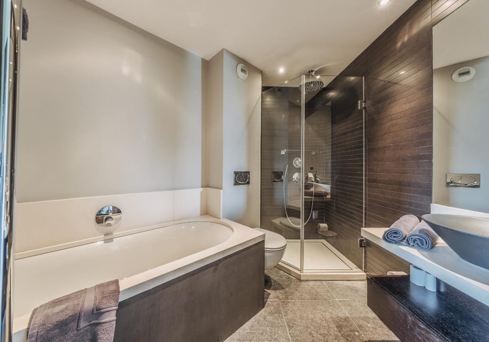 Chalet Artic - 5 bedrooms - Bed&Breakfast - Courchevel 1550 Chalet in Saint-Bon-Tarentaise