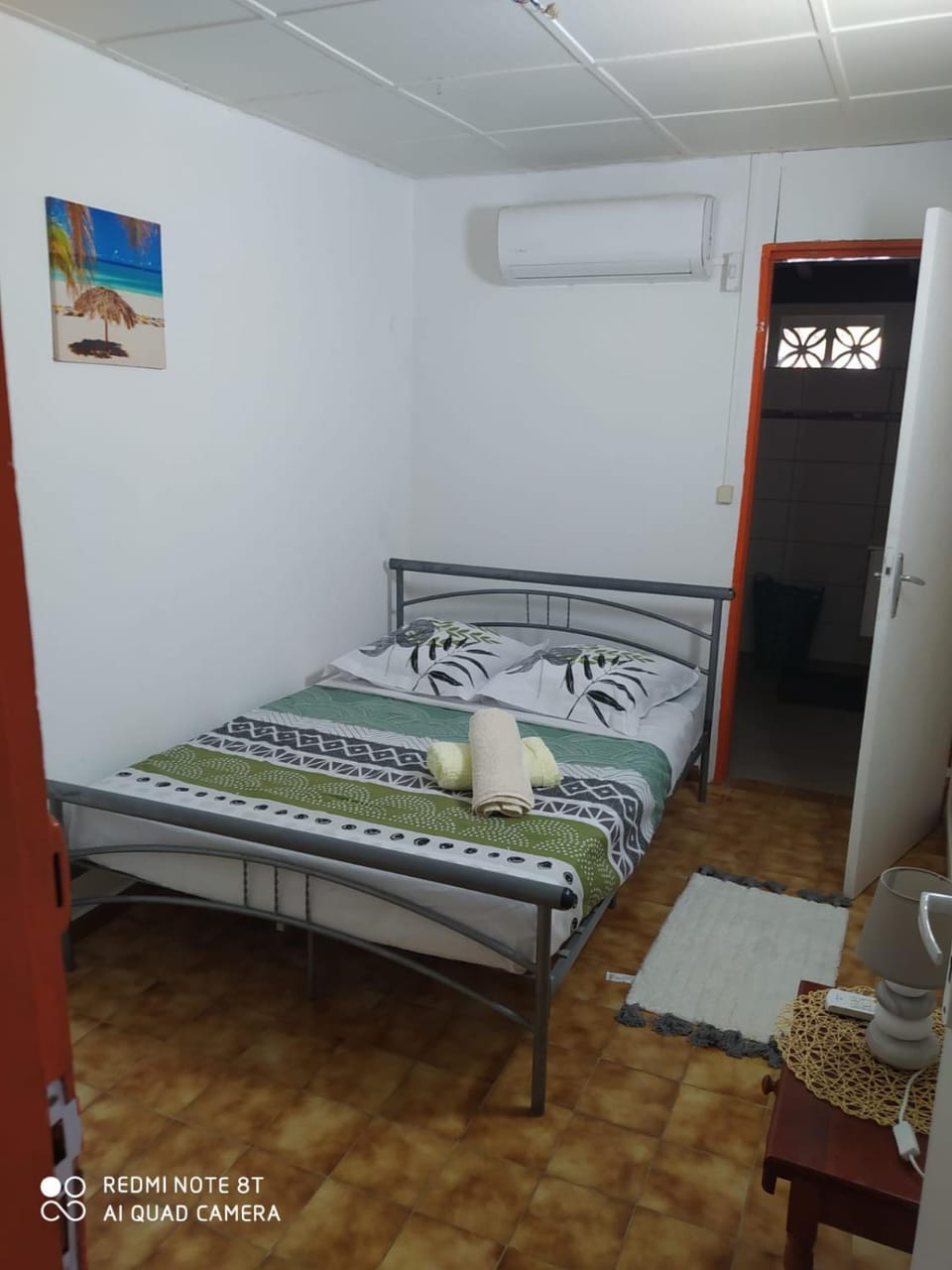 Bed, Bedroom, air conditioner