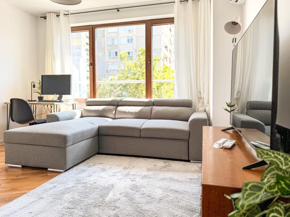 TV and multimedia, View (from property/room), Living room, Seating area, internet