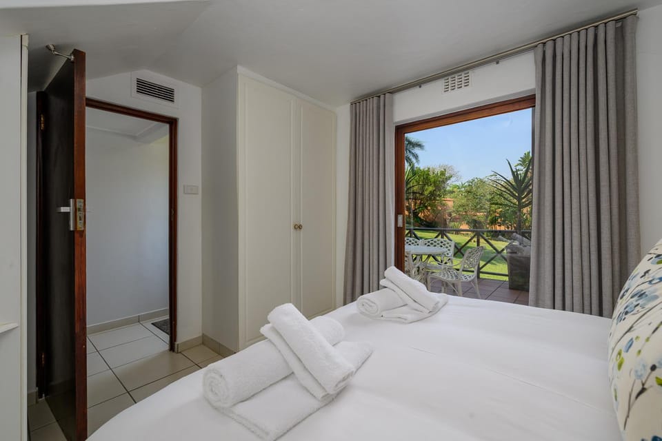 Bedroom, Garden view, wardrobe