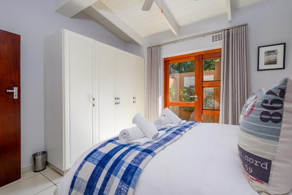 Bedroom, wardrobe