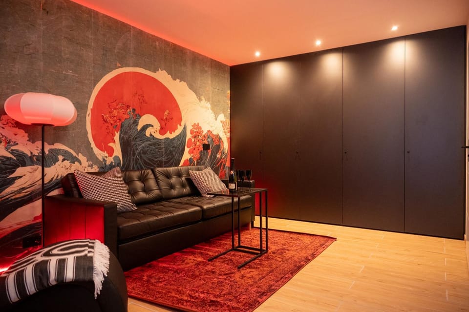 Communal lounge/ TV room, Living room