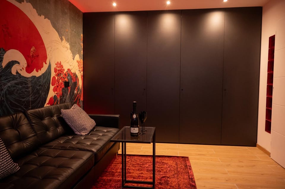 Communal lounge/ TV room, Living room