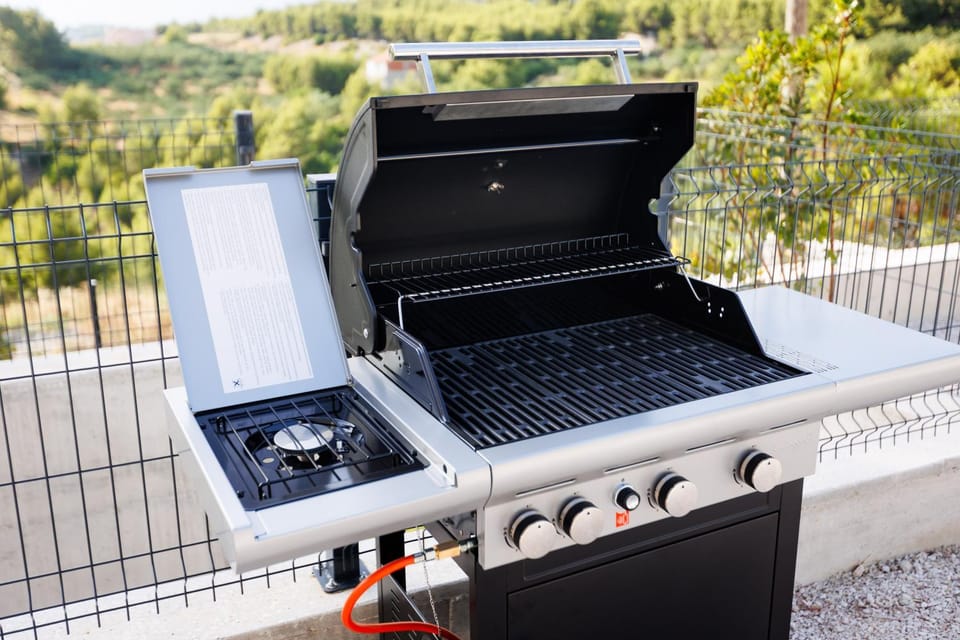 BBQ facilities, BBQ facilities