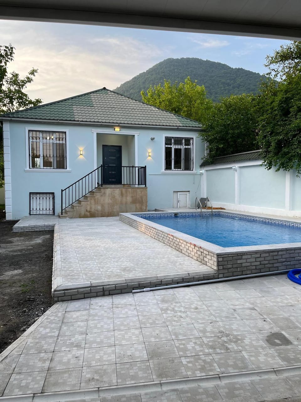 Property building, Day, Natural landscape, Mountain view, Pool view, Swimming pool