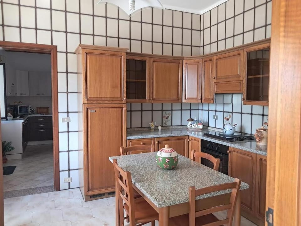 Casa Zuvanni con 4 camere da letto House in Scicli
