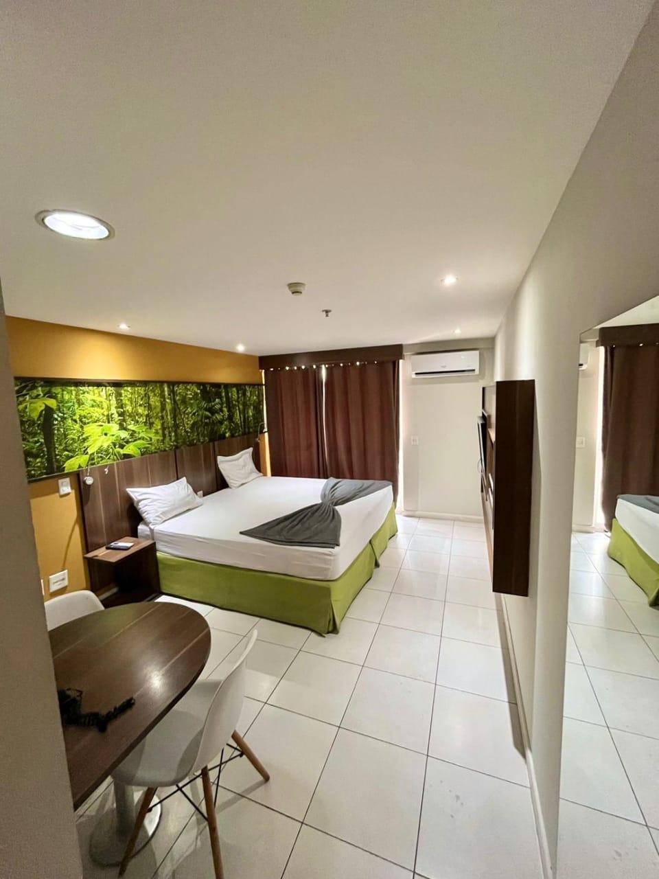 Bed, Bedroom, air conditioner