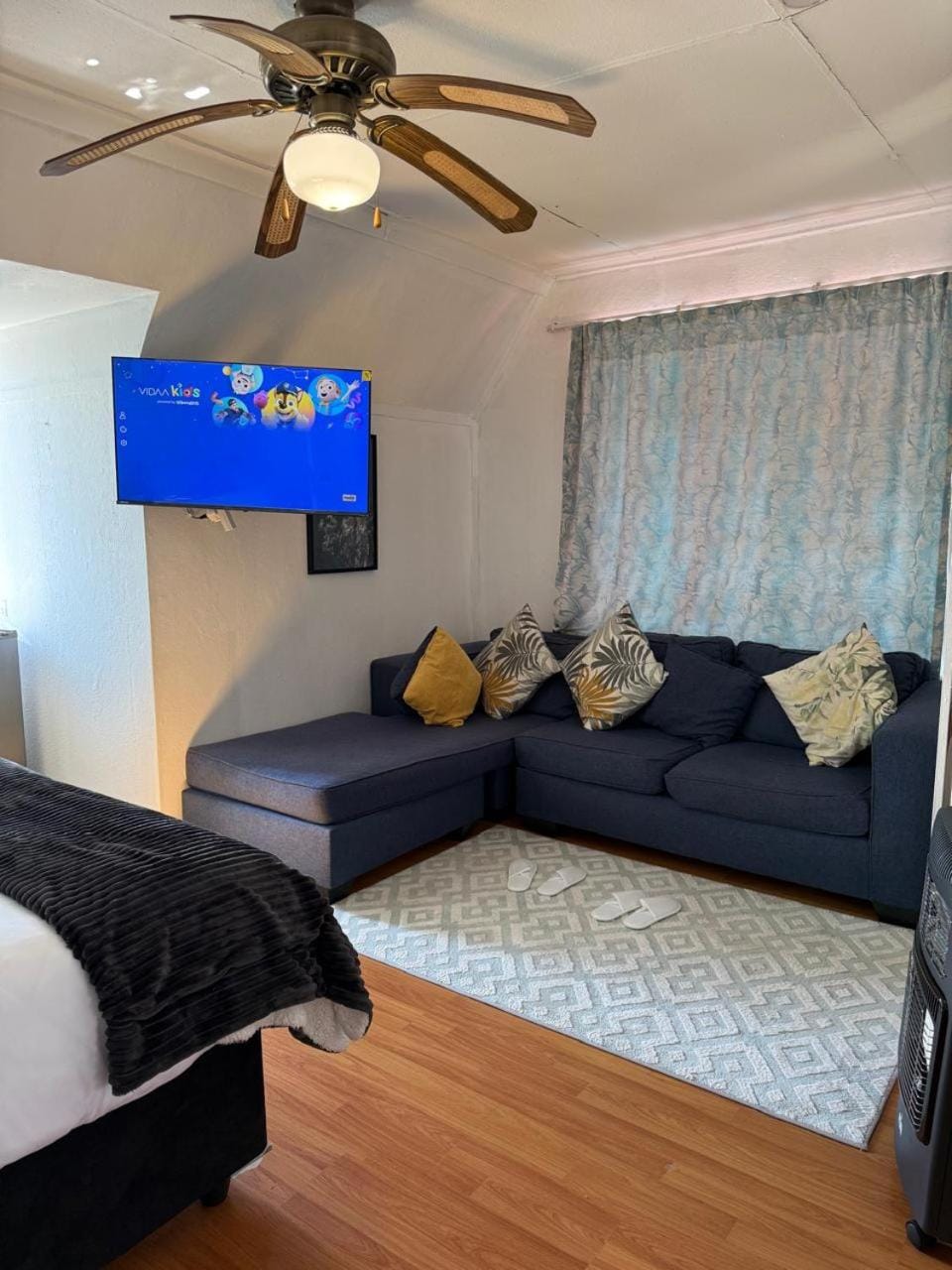 CR BnB GUEST HOUSE Bed and Breakfast in Sandton