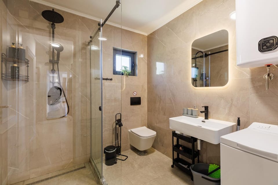 Sunny Bay Apartments Apartment in Budva