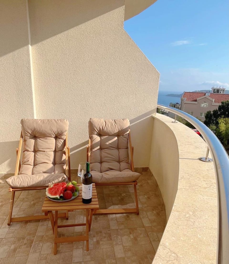 View (from property/room), Balcony/Terrace, Sea view