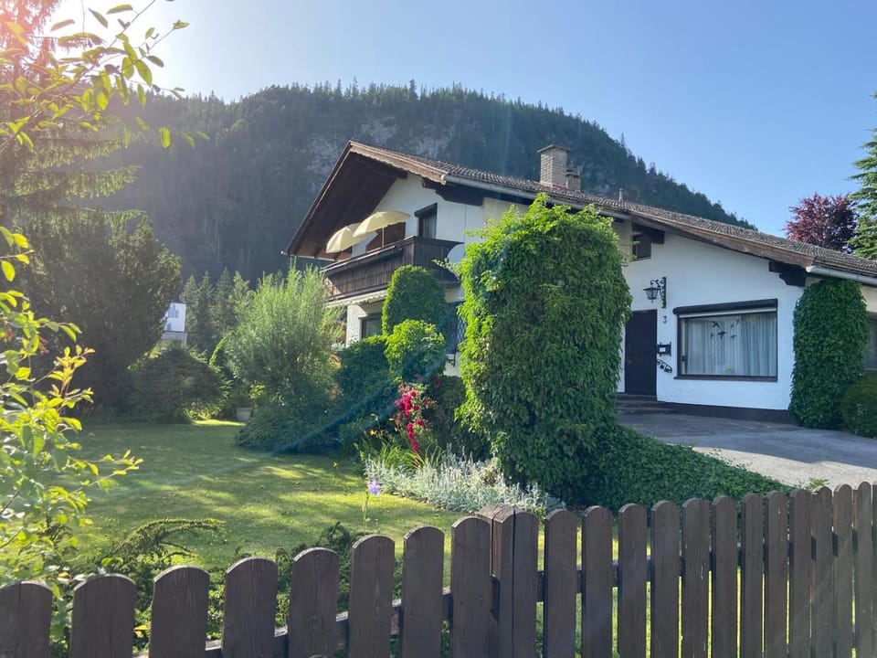 Property building, Day, Garden