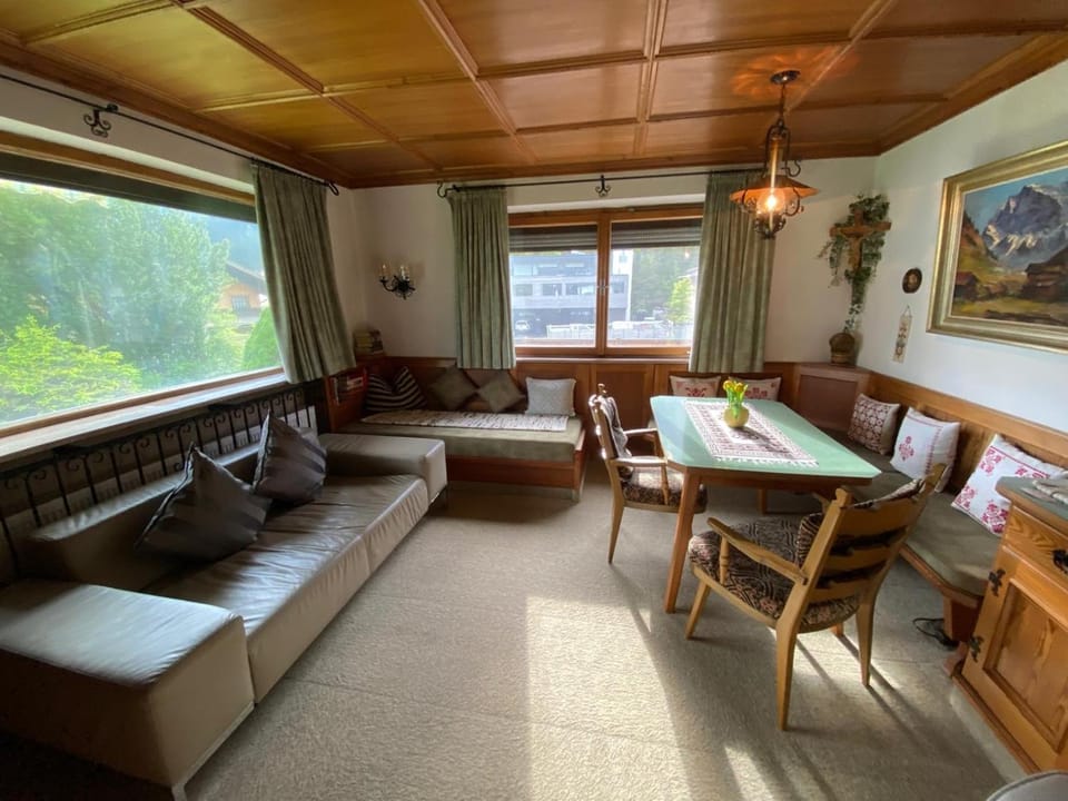 Ferienhaus Greti Ehrwald Chalet in Garmisch-Partenkirchen