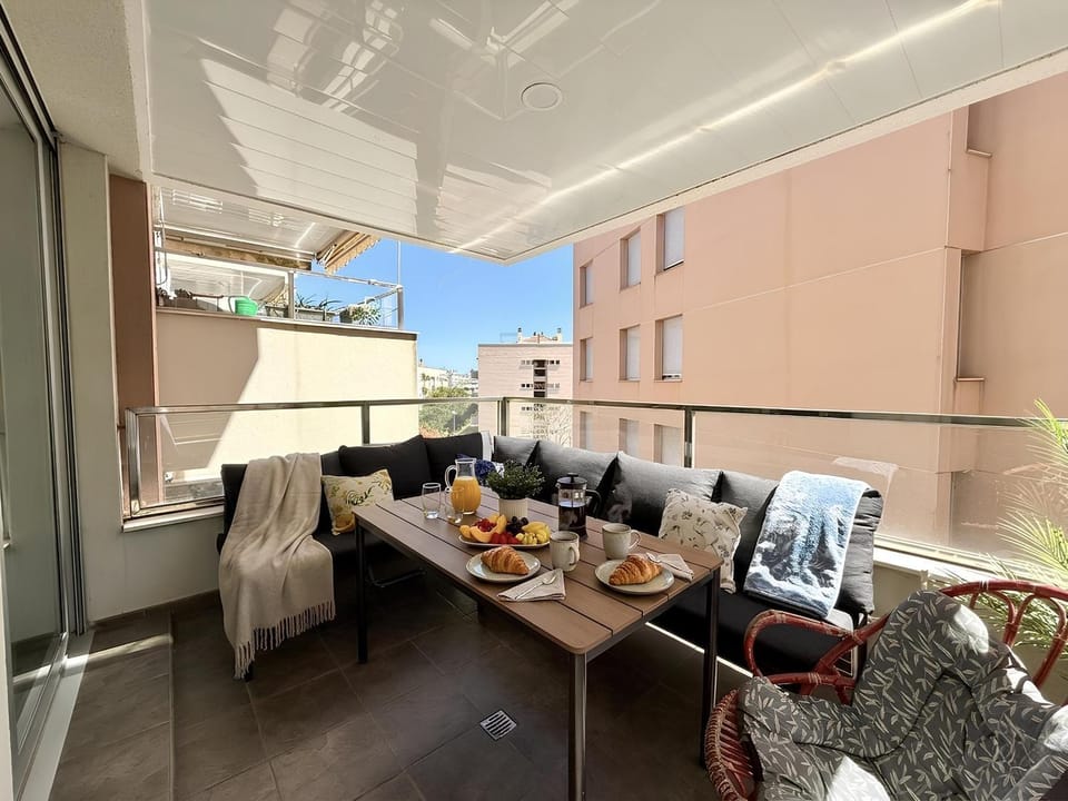Patio, Day, View (from property/room), Dining area