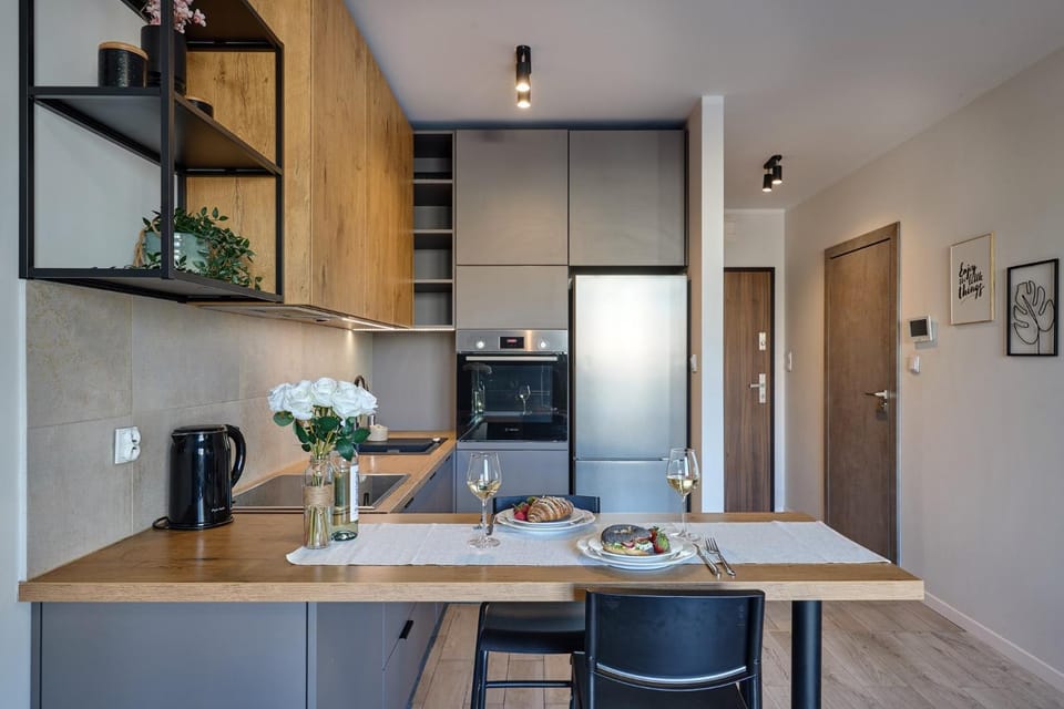 Kitchen or kitchenette, Dining area, minibar, oven, pet friendly, stove, toaster