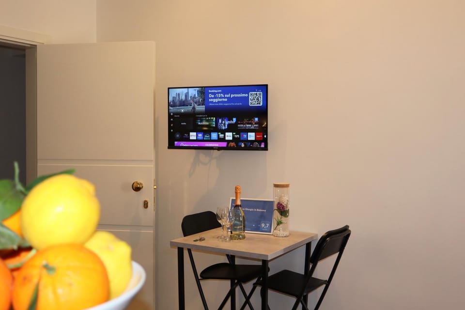 TV and multimedia, Dining area