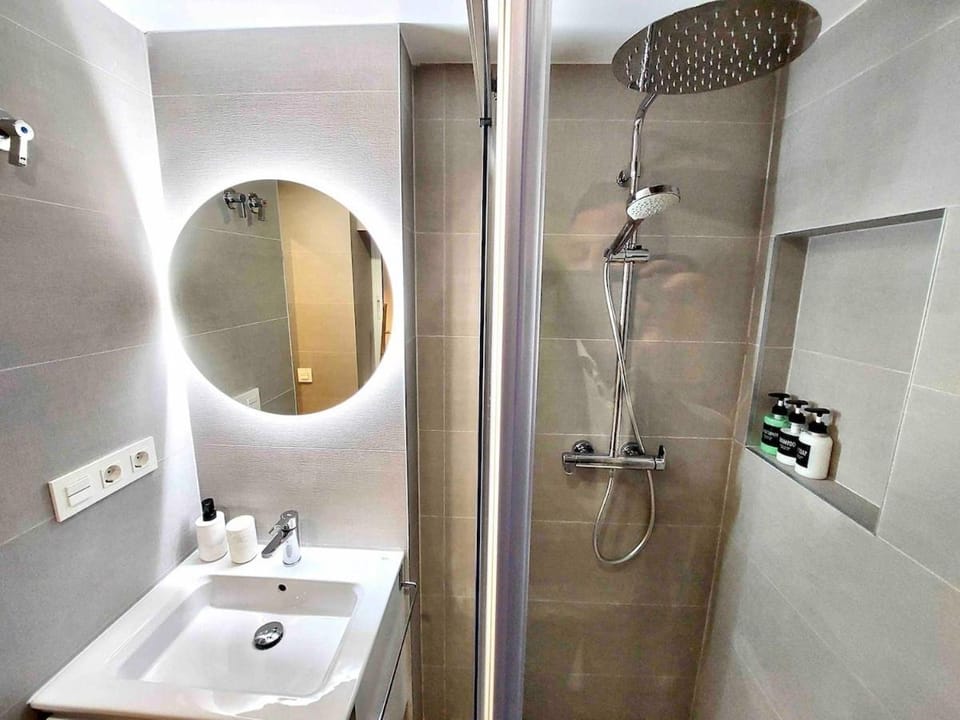 New CarreterIa 51 Apart Historic Center Apartment in Malaga