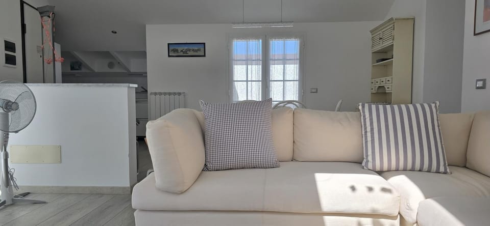 Villa Rocca - mansarda by Affitti brevi Liguria Apartment in Borgio Verezzi