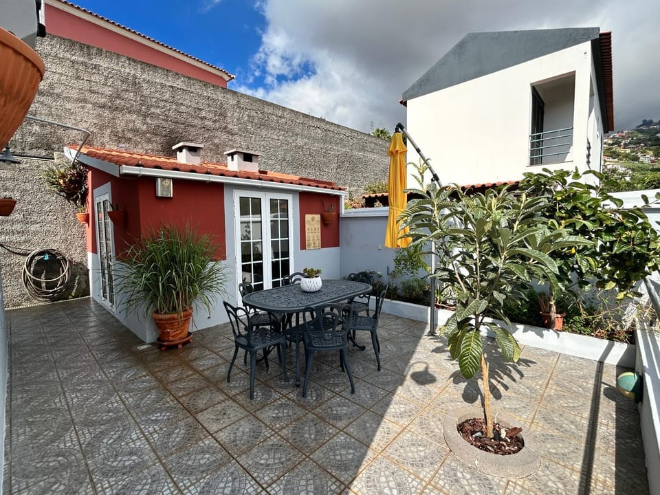 Balcony/Terrace, Dining area
