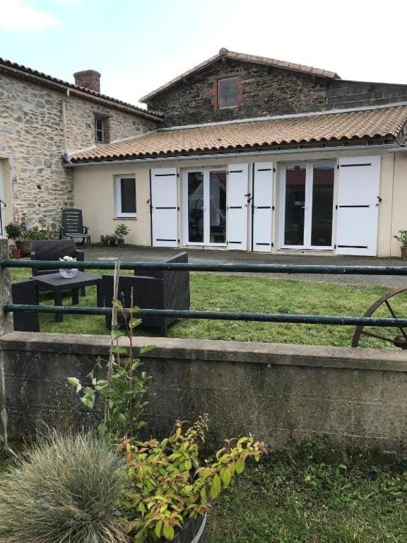 La Maison des Amis Bed and Breakfast in Pays de la Loire