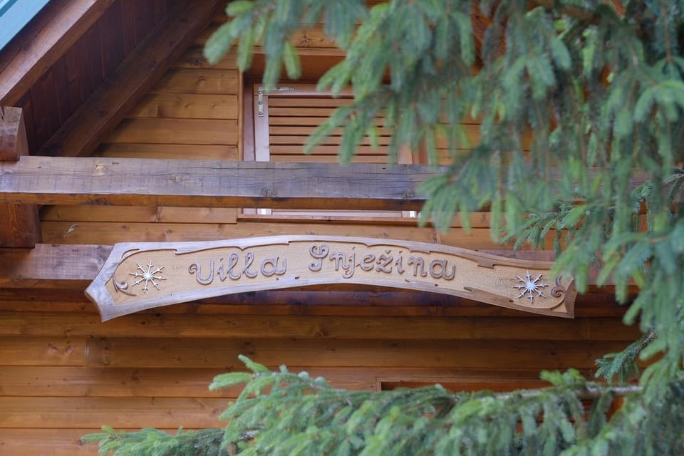 Property building, Property logo or sign