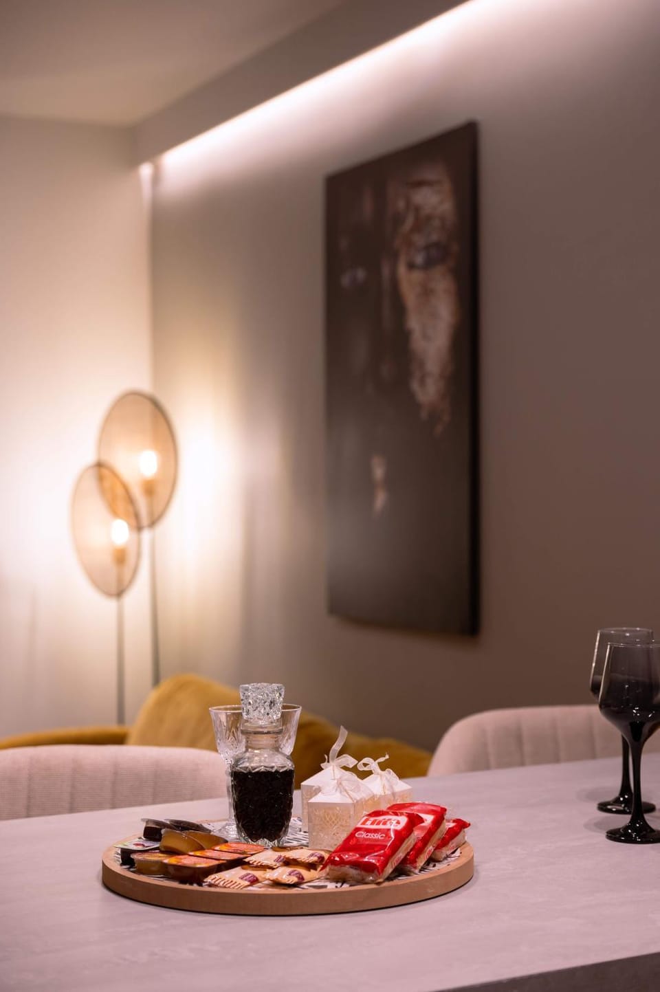Seating area, Dining area
