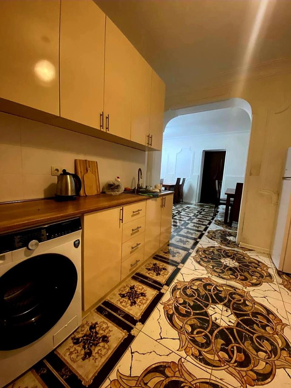Kitchen or kitchenette, washing machine