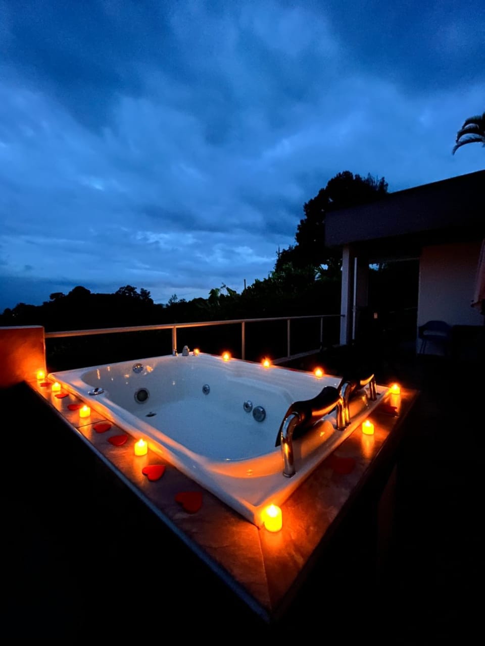 Glamping Jalisco Campground/ 
RV Resort in Quindio, Colombia