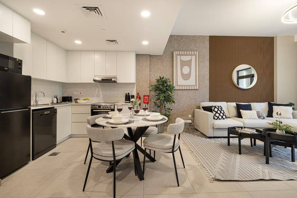 Kitchen or kitchenette, Living room, Dining area
