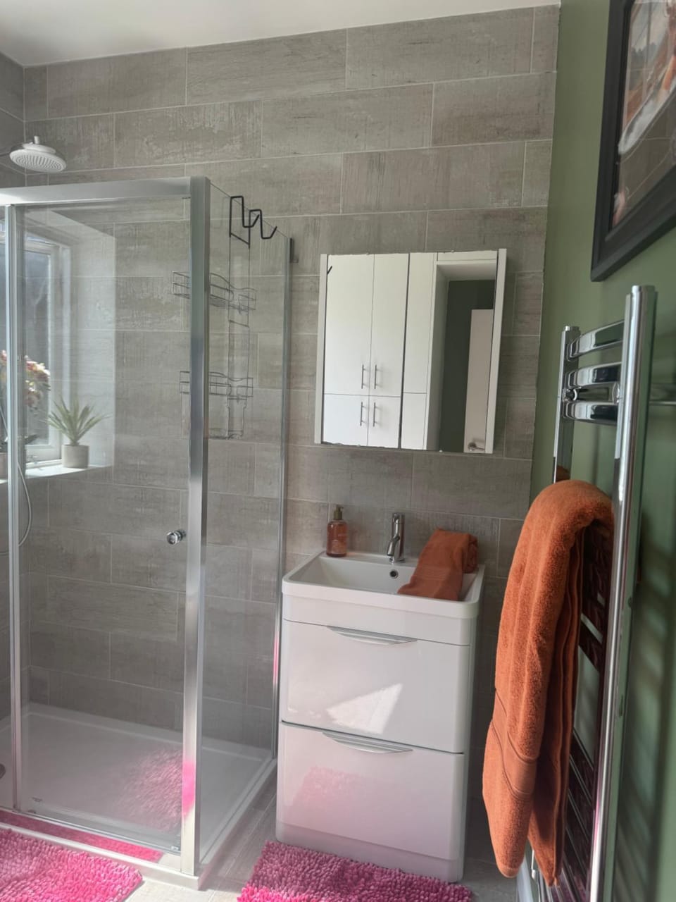 Jett Joy Apartment in Scotland
