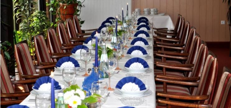 Restaurant/places to eat, Banquet/Function facilities