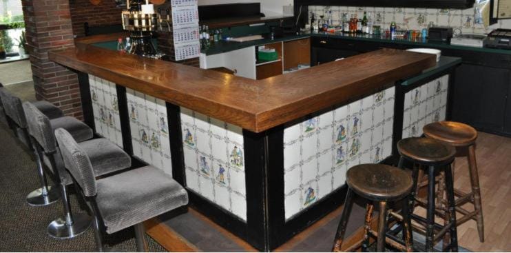 Lounge or bar