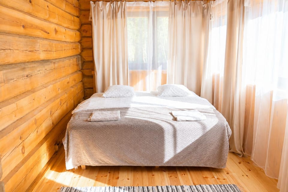 Privaatne maja metsas, kraanist voolab allikavesi House in Estonia