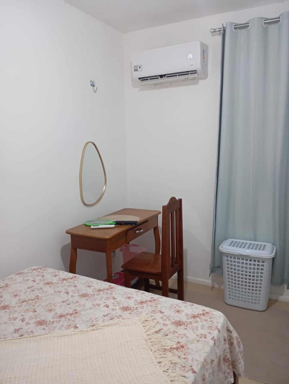 Bed, Bedroom, air conditioner