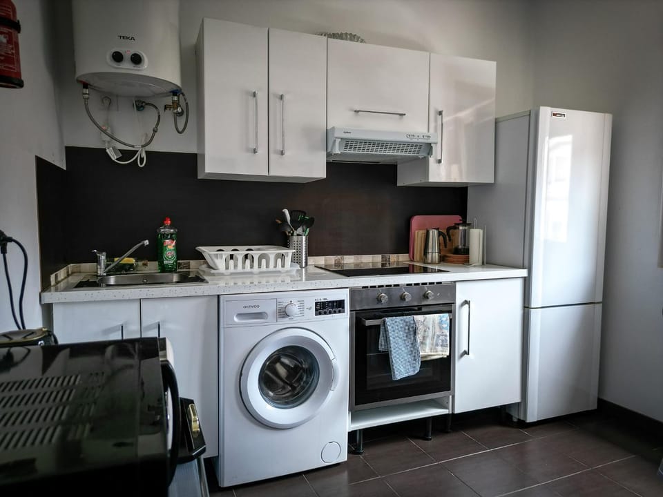 Kitchen or kitchenette, kitchen