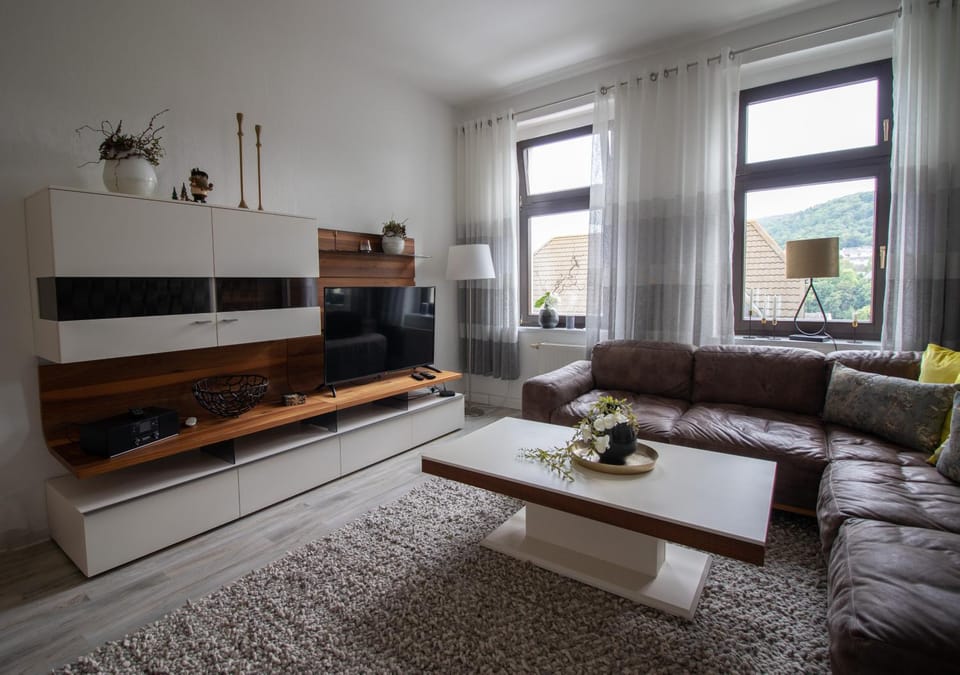 Communal lounge/ TV room, TV and multimedia, Living room, Seating area
