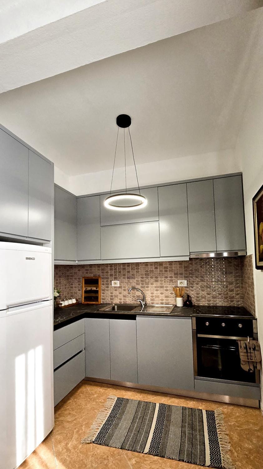 Kitchen or kitchenette, Dining area, dishwasher, internet, minibar, oven, stove