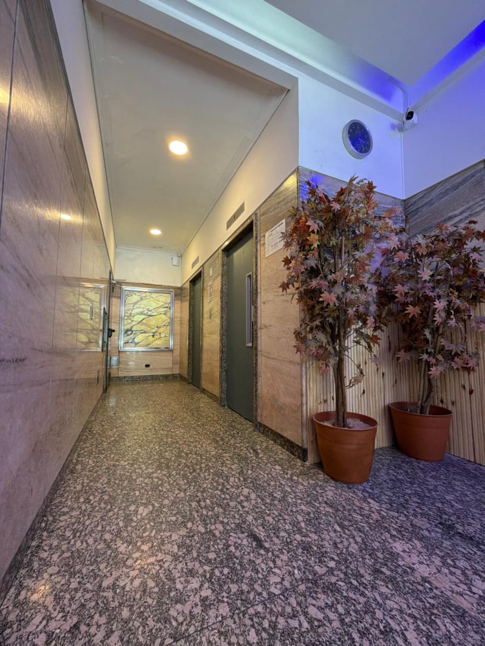 Lima suites departamento a 200 mts del obelisco y cerca de Av De Mayo, EDIFICIO CON CAPACIDAD PARA CONTINGENTE Apartment in Buenos Aires