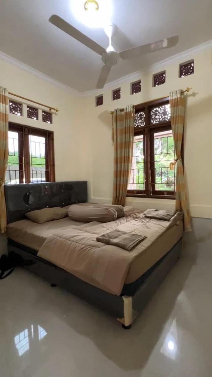 Nyaman disini Villa in Cisarua