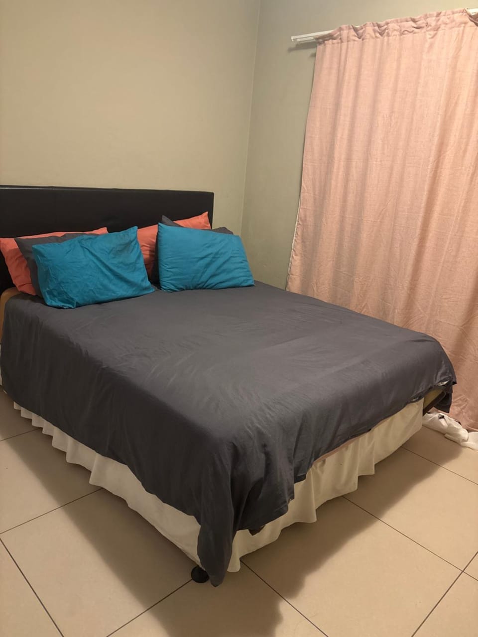 Private room in Midview Gardens 833 joan end Apartment in South Africa