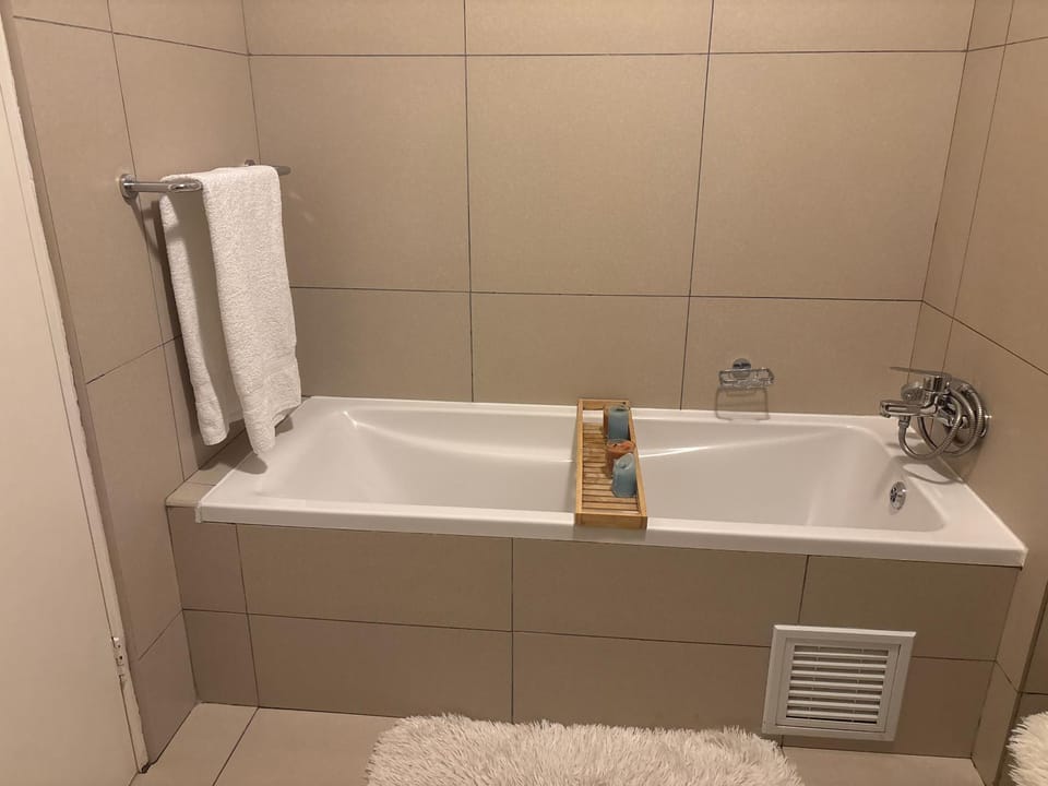 Private room in Midview Gardens 833 joan end Apartment in South Africa