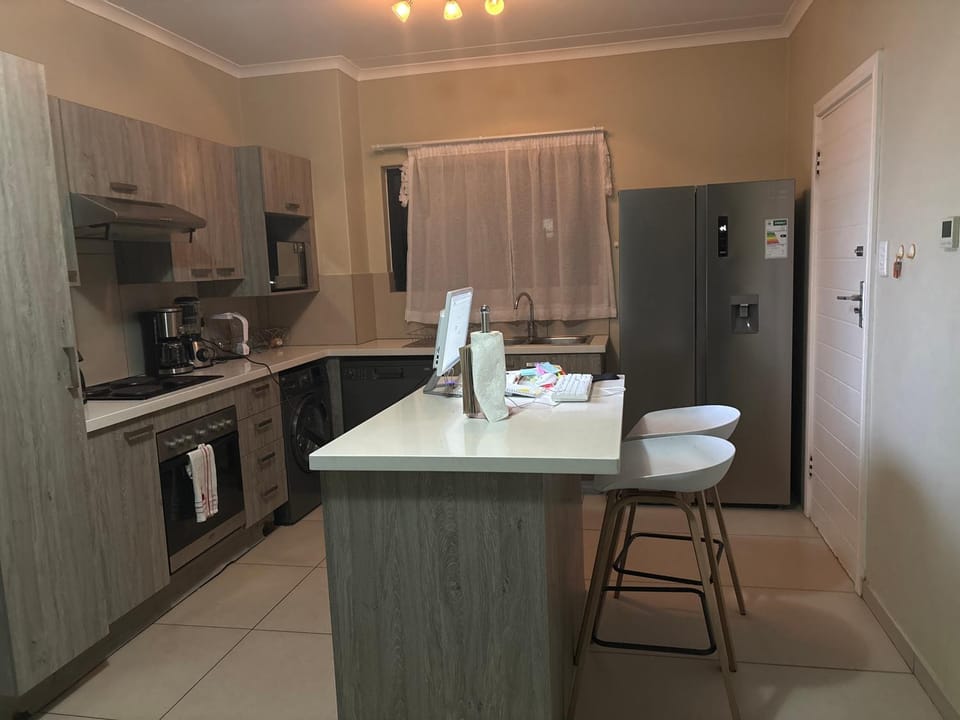 Private room in Midview Gardens 833 joan end Apartment in South Africa