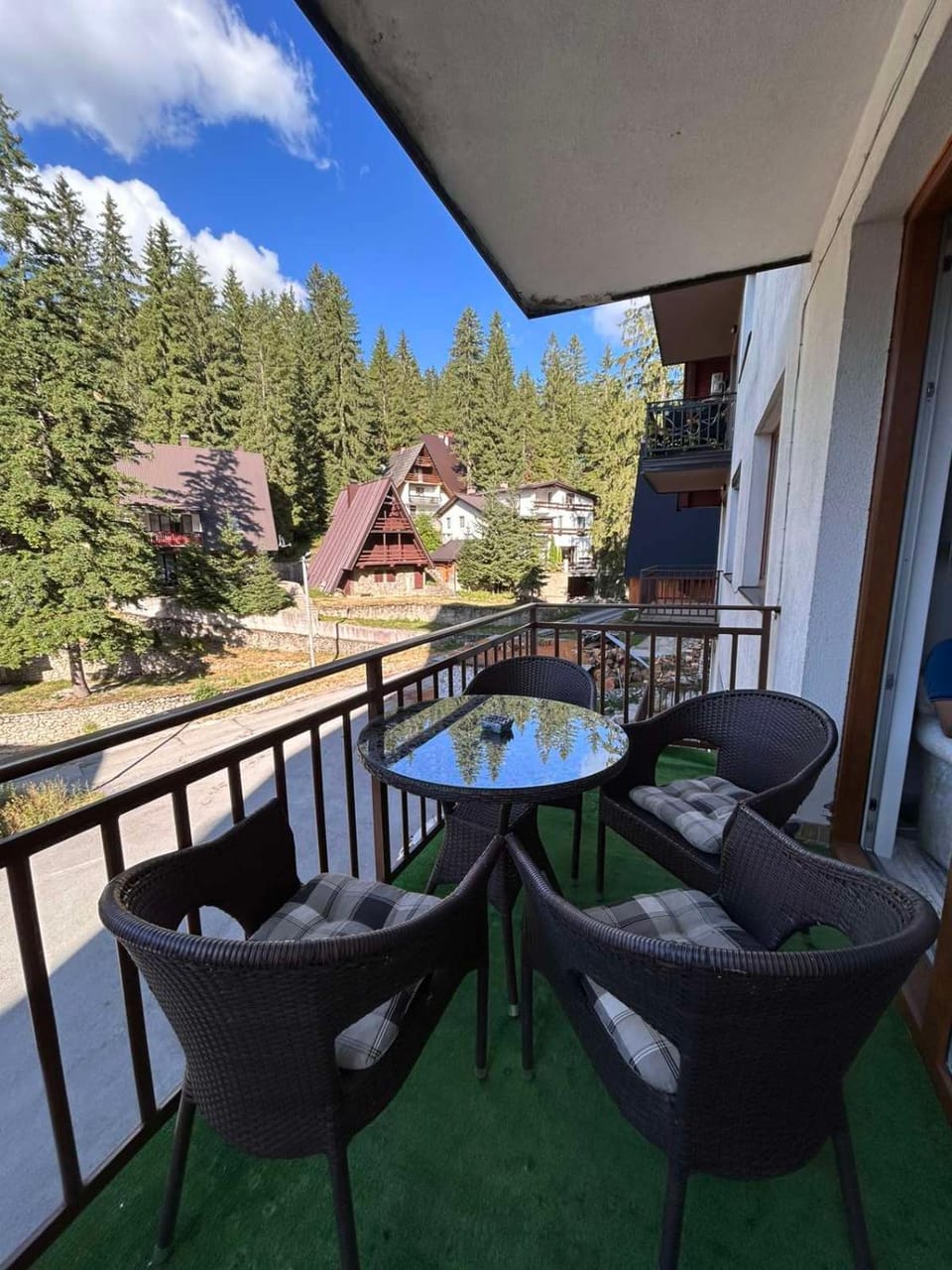 Patio, Natural landscape, View (from property/room), Balcony/Terrace, Seating area, Garden view