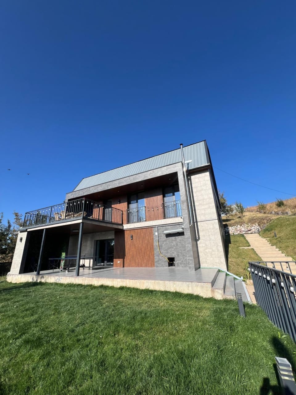 Property building, Day