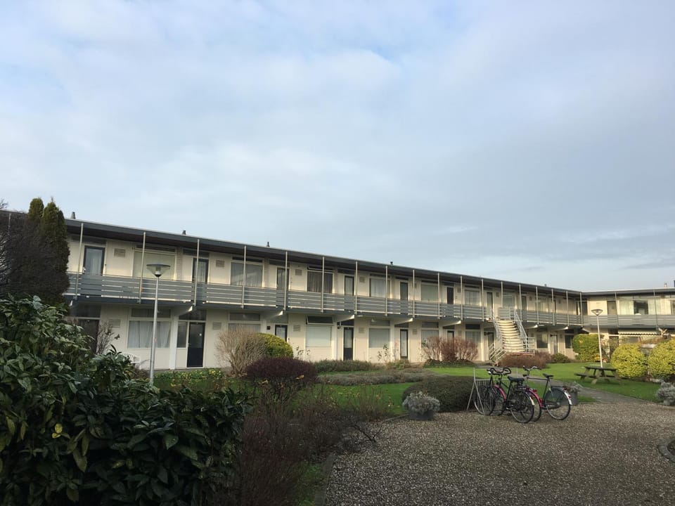 Facade/entrance, Garden view