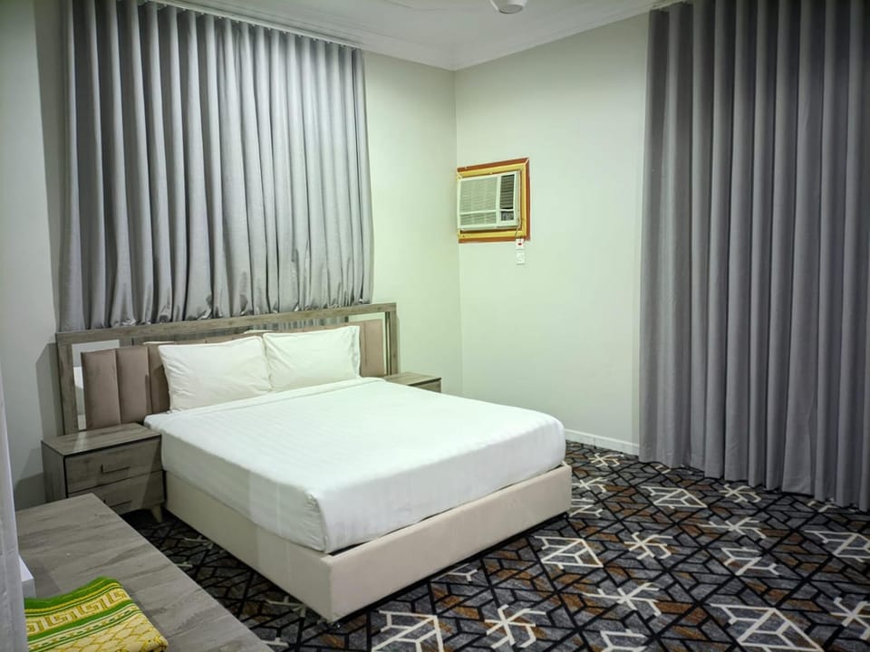 Bedroom, air conditioner