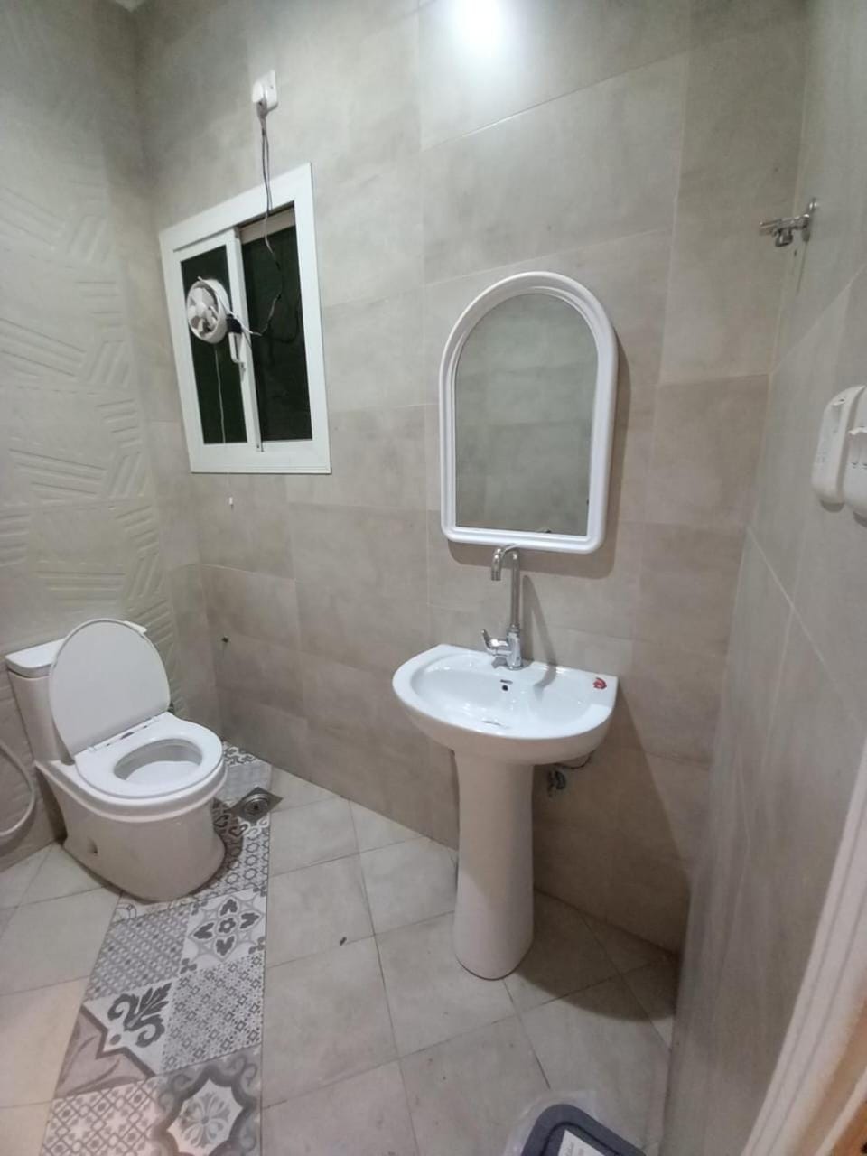Shower, Toilet, Bathroom, bidet