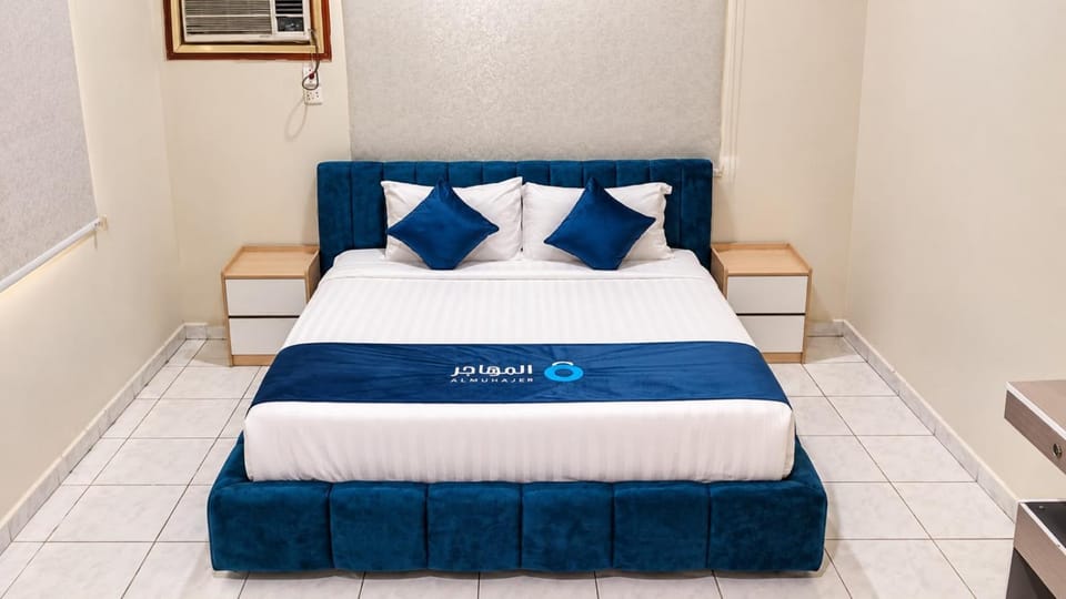Bed, Bedroom, air conditioner