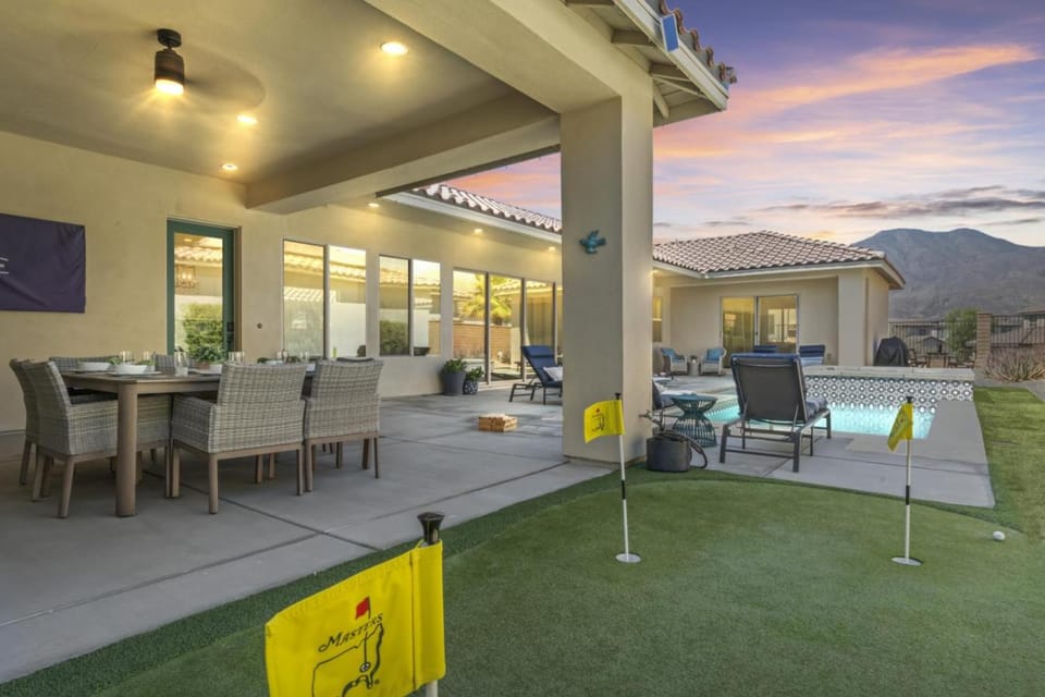 PGA Signature Santa Rosa MNT Views Luxe Furnishings Walk to ERNIES House in La Quinta