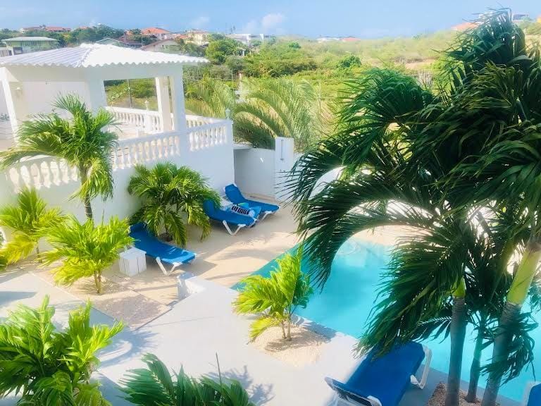 Group Accommodation Jan Thiel Curaçao Villa in Jan Thiel